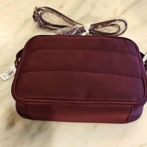 Banana Republic NWTquilted crossbody travel bag burgundy
